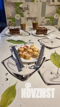 Студия квартира, посуточно, 40м2, 3/12 этаж