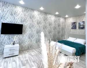 Студия квартира, посуточно, 40м2, 11/19 этаж