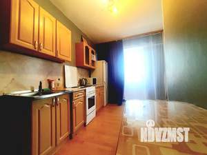 1-к квартира, посуточно, 35м2, 4/9 этаж