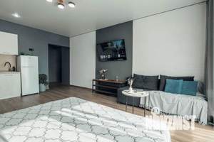 Студия квартира, посуточно, 47м2, 12/19 этаж