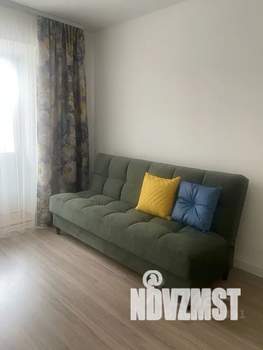 1-к квартира, посуточно, 40м2, 5/18 этаж