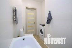 2-к квартира, посуточно, 39м2, 9/16 этаж