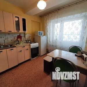 1-к квартира, посуточно, 38м2, 2/11 этаж