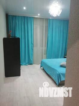 1-к квартира, посуточно, 40м2, 2/18 этаж