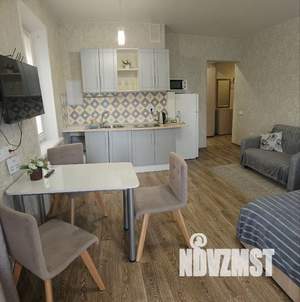 1-к квартира, посуточно, 42м2, 4/10 этаж