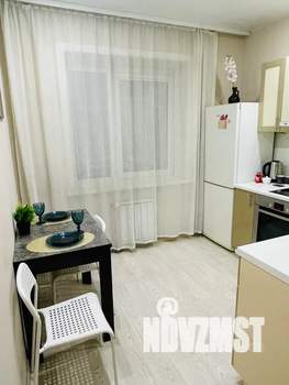 1-к квартира, посуточно, 35м2, 7/12 этаж