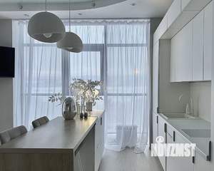 2-к квартира, посуточно, 72м2, 1/16 этаж