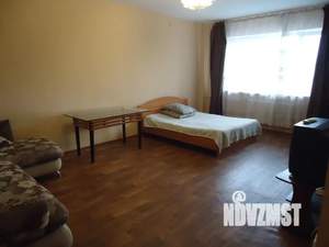 1-к квартира, посуточно, 42м2, 4/15 этаж