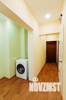 1-к квартира, посуточно, 61м2, 1/1 этаж