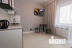 Студия квартира, посуточно, 20м2, 5/10 этаж