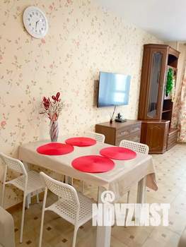 Студия квартира, посуточно, 42м2, 15/17 этаж