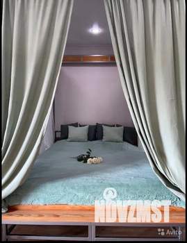 Студия квартира, посуточно, 40м2, 5/18 этаж