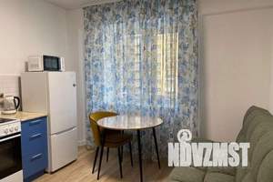 1-к квартира, посуточно, 40м2, 5/18 этаж