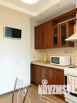 1-к квартира, посуточно, 38м2, 3/9 этаж