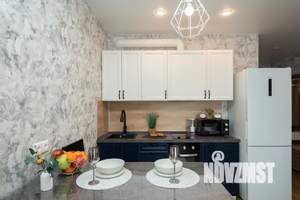 Студия квартира, посуточно, 30м2, 6/18 этаж