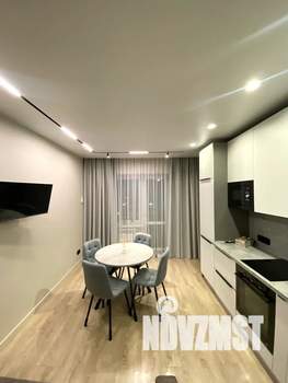 1-к квартира, посуточно, 40м2, 7/10 этаж