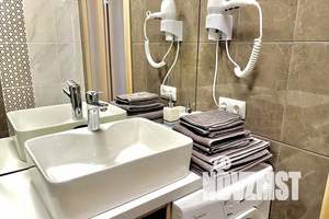 1-к квартира, посуточно, 42м2, 11/16 этаж