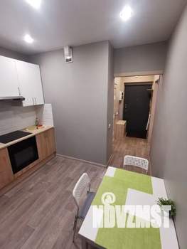 1-к квартира, посуточно, 40м2, 12/18 этаж