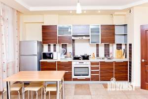 Студия квартира, посуточно, 35м2, 2/16 этаж