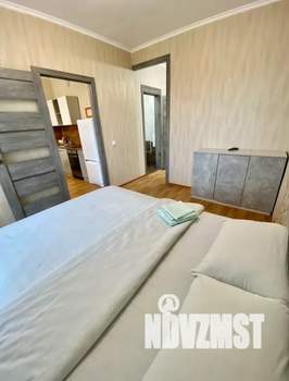 1-к квартира, посуточно, 40м2, 4/15 этаж