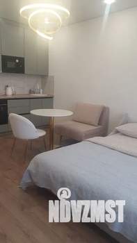 Студия квартира, посуточно, 30м2, 6/18 этаж