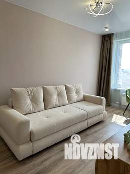 Студия квартира, посуточно, 34м2, 13/16 этаж