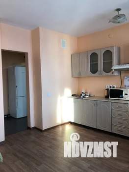 1-к квартира, посуточно, 42м2, 11/16 этаж