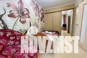 2-к квартира, посуточно, 44м2, 1/5 этаж