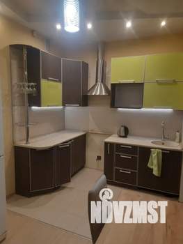 2-к квартира, посуточно, 40м2, 3/3 этаж