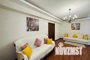 2-к квартира, посуточно, 68м2, 8/10 этаж