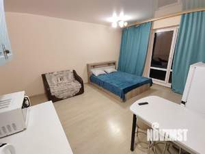 Студия квартира, посуточно, 40м2, 5/17 этаж