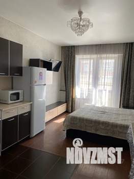 Студия квартира, посуточно, 35м2, 15/15 этаж