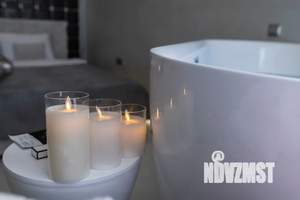 Студия квартира, посуточно, 40м2, 8/17 этаж