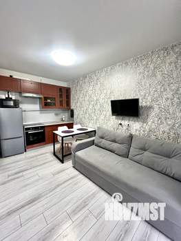 Студия квартира, посуточно, 45м2, 3/15 этаж