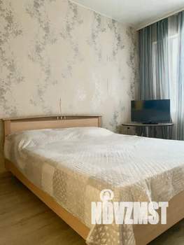 1-к квартира, посуточно, 47м2, 9/16 этаж