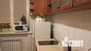 1-к квартира, посуточно, 47м2, 3/3 этаж