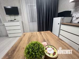 Студия квартира, посуточно, 40м2, 5/17 этаж