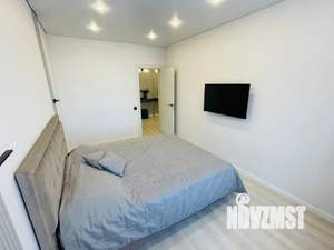 1-к квартира, посуточно, 44м2, 11/18 этаж