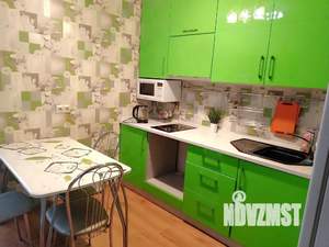 Студия квартира, посуточно, 40м2, 3/12 этаж