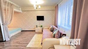 Студия квартира, посуточно, 40м2, 7/9 этаж