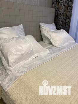 Студия квартира, посуточно, 40м2, 2/9 этаж