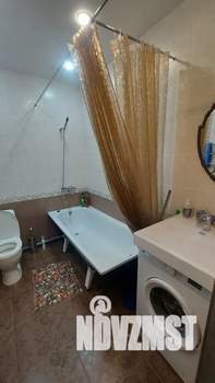 1-к квартира, посуточно, 40м2, 5/18 этаж