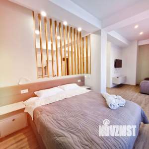 Студия квартира, посуточно, 32м2, 2/3 этаж