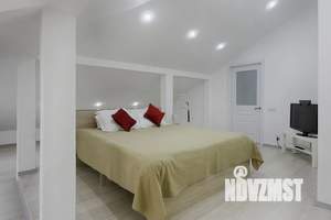 1-к квартира, посуточно, 105м2, 2/2 этаж