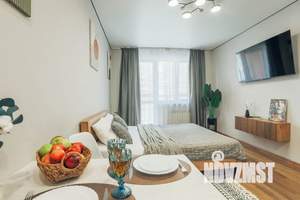 Студия квартира, посуточно, 40м2, 6/17 этаж