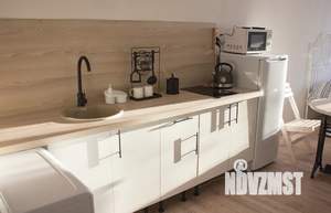 Студия квартира, посуточно, 38м2, 1/6 этаж