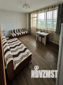 1-к квартира, посуточно, 42м2, 1/1 этаж