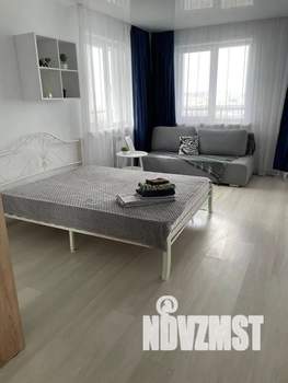 Студия квартира, посуточно, 32м2, 12/15 этаж