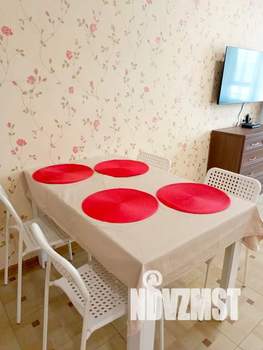 Студия квартира, посуточно, 42м2, 15/17 этаж