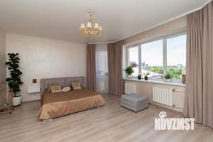 3-к квартира, на длительный срок, 115м2, 7/10 этаж